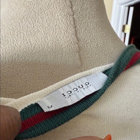 Gucci Cream Top with Green and Red Accents - Picture 2 of 8